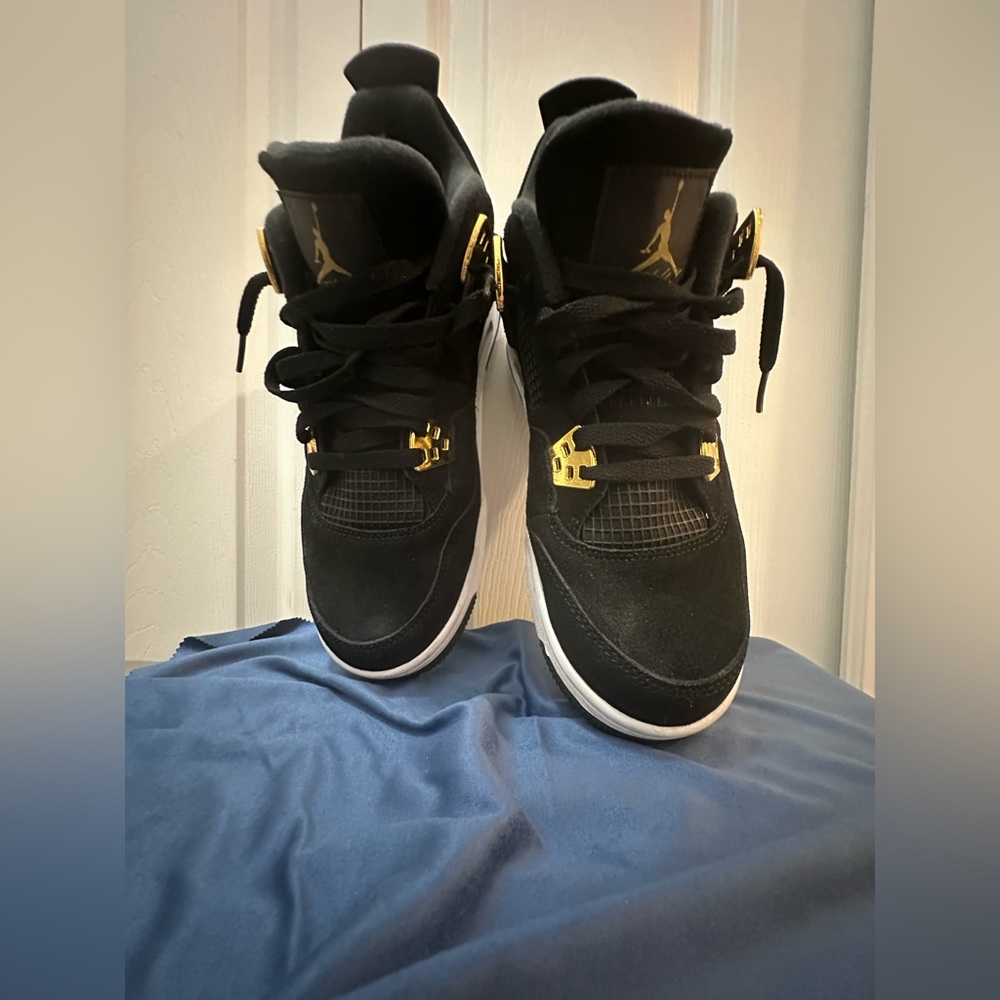 Air Jordan 4 Retro Royalty - Picture 5 of 13